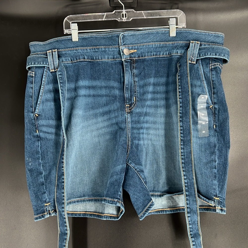 LANE BRYANT GIRLFRIEND SHORTS‎ - Picture 7 of 14